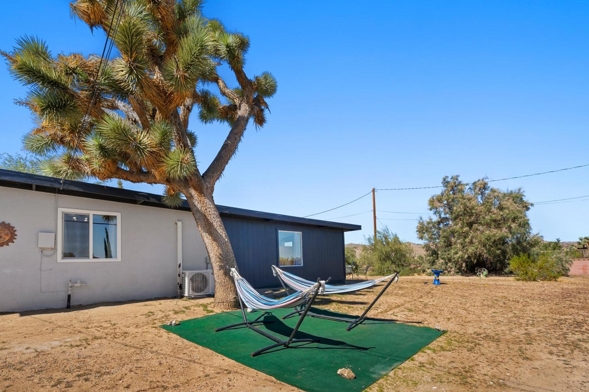 Desert Serenity In Yucca/Joshua Tree W/Ac & Fire Pit 야카밸리 외부 사진